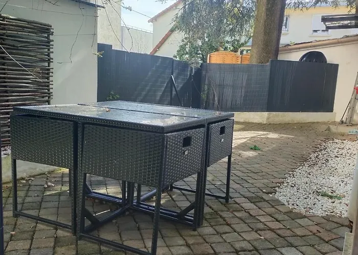 2 Piece Avec Terrasse Ensoleille