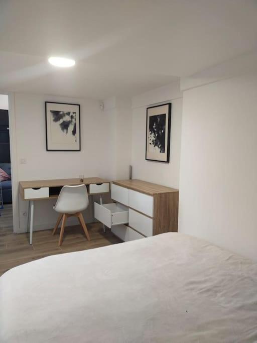 Apartamento 2 Piece Avec Terrasse Ensoleille Suresnes